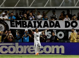 2025-11-29t012521z_129333531_up1elbt03y8ya_rtrmadp_3_soccer-brazil-san-scr