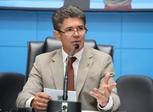 2025_12_12_01_46_20_ff31289c-cfee-4ac2-86e3-44ef5af1c918