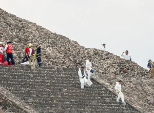 2026-04-20t221504z_1341949736_rc29tkaan3sn_rtrmadp_3_mexico-violence