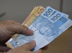 Dinheiro-Nota-Premiada-Foto-Bruno-Rezende