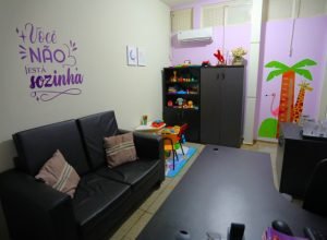 Dourados-Sala-Lilas-Foto-Saul-Schramm-2-730x480
