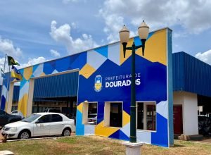FACHADA-PREFEITURA-Foto-Rodrigo-Pirola-Prefeitura-de-Dourados-3-1536x864