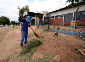 Limpeza-Escolas