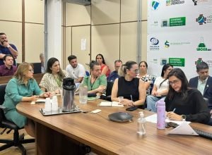 Reuniao-conjunta-03-10-2025-4-730x480