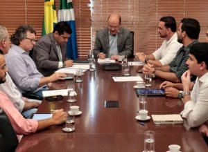 Reunião de alinhamento reúne lideranças para resolver pendências e viabilizar terminal de embarque