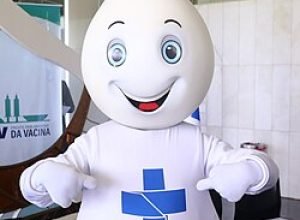 Zé_Gotinha,_2023_(cropped)