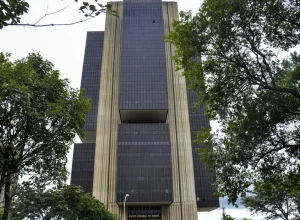 banco_central_abr_30091923895