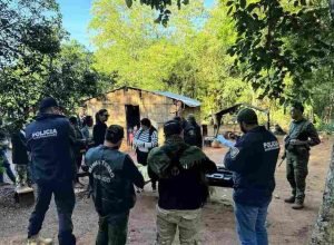 bebe_estrangulado_fonteira_1746198426,8512