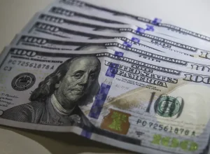dolar_moeda_0803221210 (3)