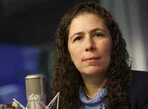 esther-dweck-bdm_mcamgo_abr_05022025