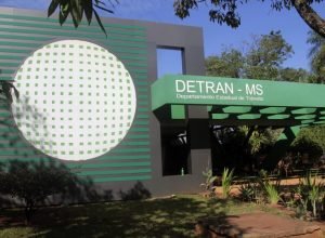 fachada-interna-detran-3-mai25-foto-rachid-waqued-730x480