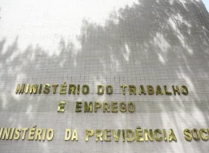 fachada-ministerio_mcamgo_abr_100420231818-12