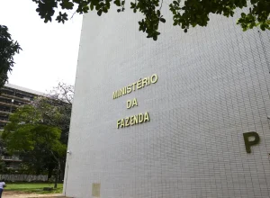 fachada-ministerio_mcamgo_abr_100420231818-28