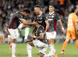 fluminense_bate_platense_e_abre_vantagem_nas_quartas_da_libertadores