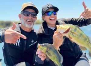 juliano_ferro_e_nova_namorada_1759951878,239