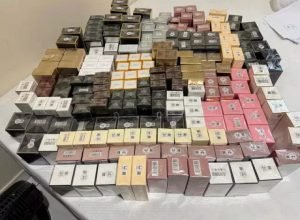 operacao-mira-esquema-de-r-300-milhoes-com-perfumes-arabes-contrabandeados-17900763333939-thumb