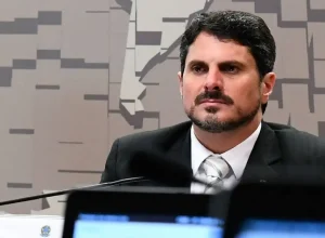 x83004117_senador-marcos-do-val.-foto-agencia-senado.jpg.pagespeed.ic_.ntxov8u5aw